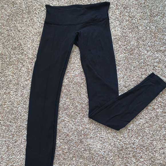 lululemon athletica Pants - Lululemon Mid Rise Wunder Under